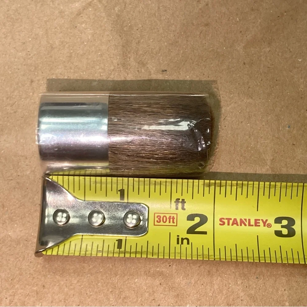 CD dior brush